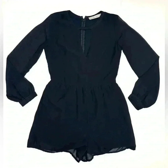 Abercrombie & Fitch Womens Black Chiffon Long Sleeve Romper Size- 2 - Picture 1 of 8
